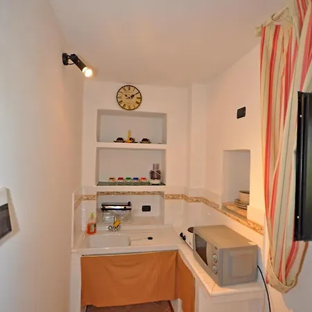 Вилла Sleeps 9 Pool Wifi T240315 *